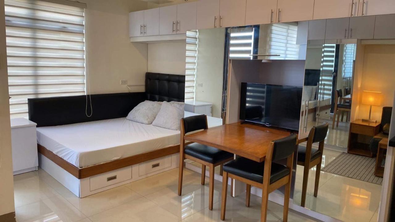 Mabolo Garden Flat A7 Near Ayala Mall Appartement Cebu Buitenkant foto