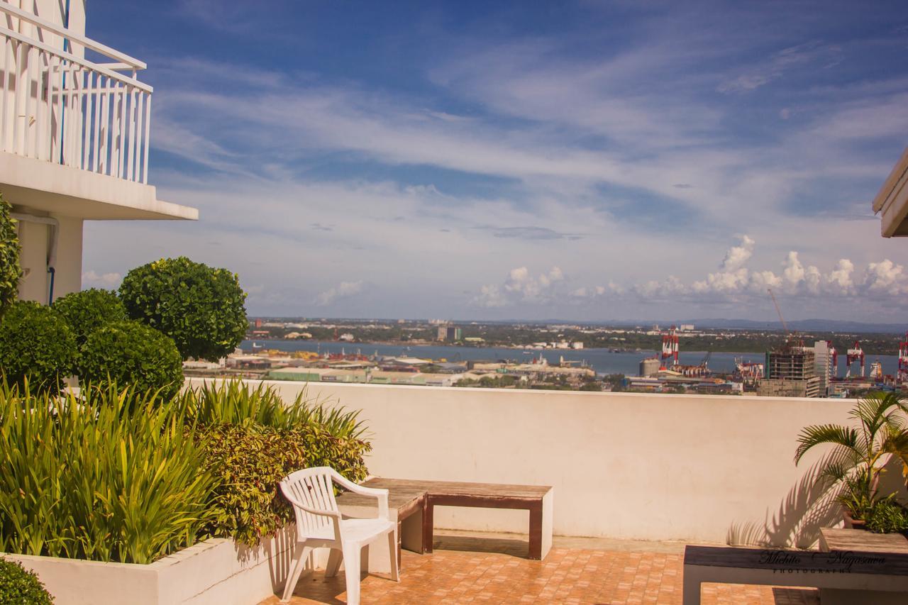 Mabolo Garden Flat A7 Near Ayala Mall Appartement Cebu Buitenkant foto