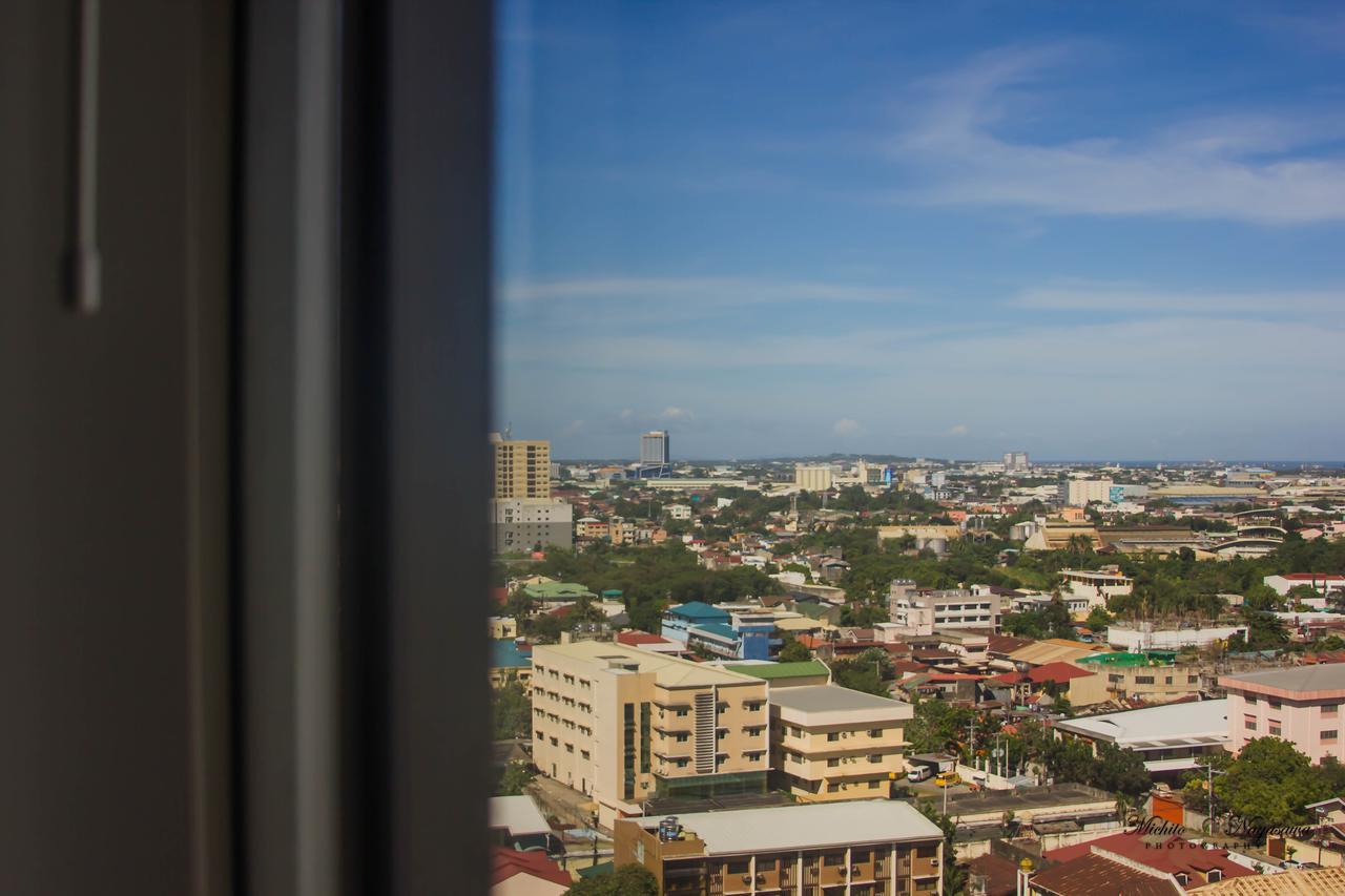 Mabolo Garden Flat A7 Near Ayala Mall Appartement Cebu Buitenkant foto